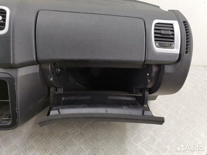Торпедо (панель передняя) для Skoda Fabia 2 (5J)