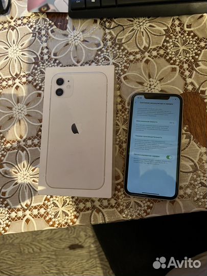 iPhone 11, 64 ГБ