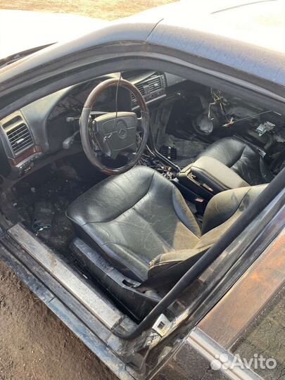 Авто в разбор на запчасти Mercedes-Benz S420