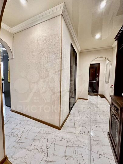 2-к. квартира, 55 м², 3/5 эт.