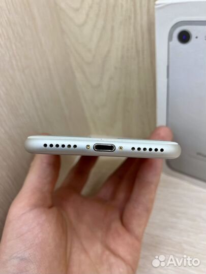 iPhone 7, 128 ГБ