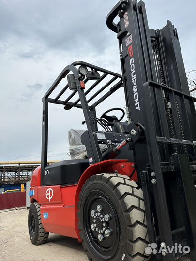Вилочный погрузчик EP Equipment cpcd35T3