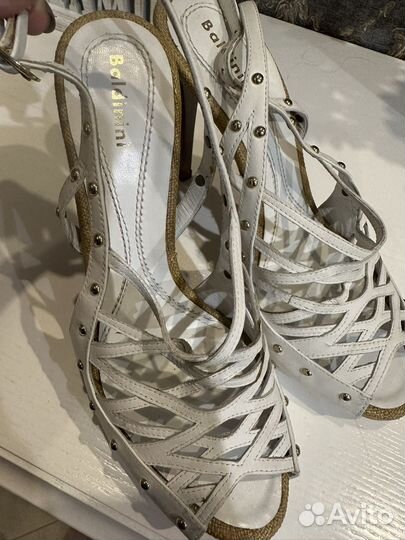 Босоножки 40 размер новые Baldinini