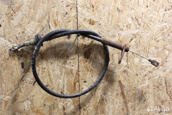 Трос стояночного тормоза Clk 208