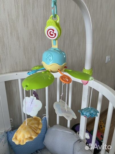 Мобиль на кроватку и коляску