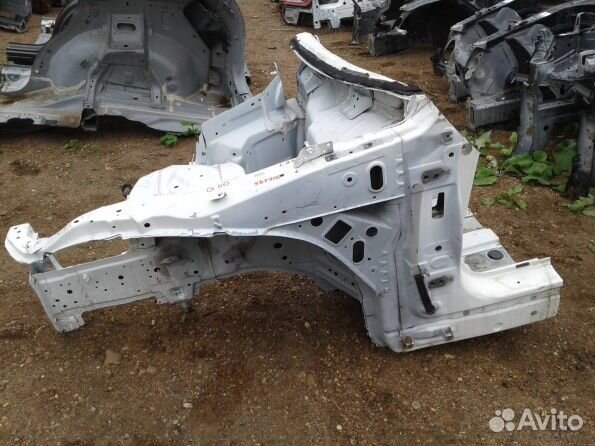 Четверть передняя левая Infiniti Q50 (2013-2022)