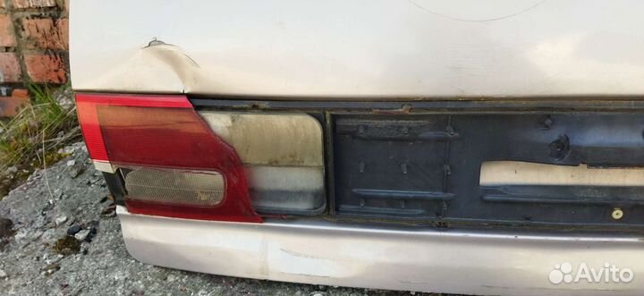 Дверь багажника от Toyota Estima Emina