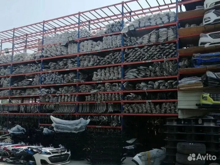 Разбор запчасти Hyundai Genesis HG001