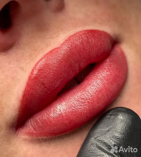 Перманентный макияж губ