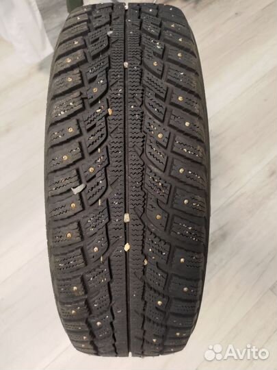 Kumho I'Zen RV Stud KC16 215/70 R16 100