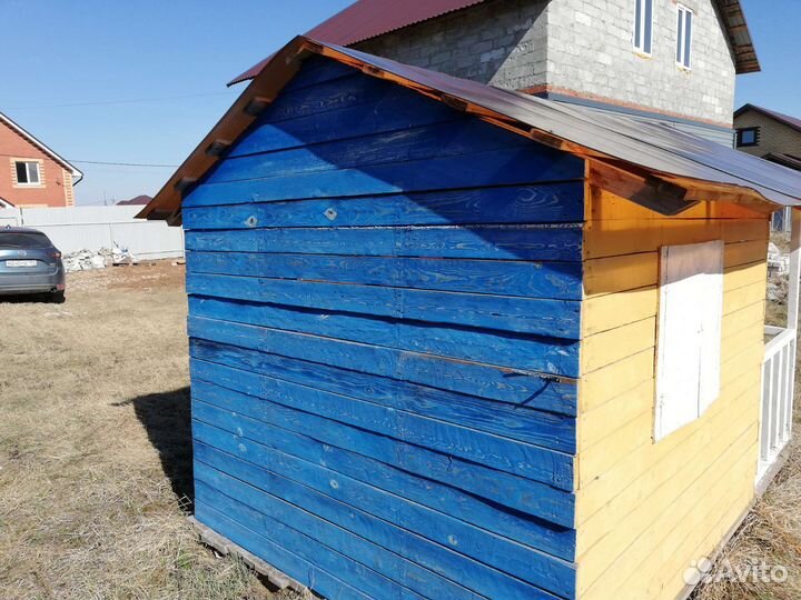 Детский игровой домик из дерева