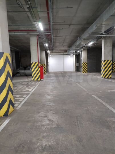 Машиноместо, 13 м²