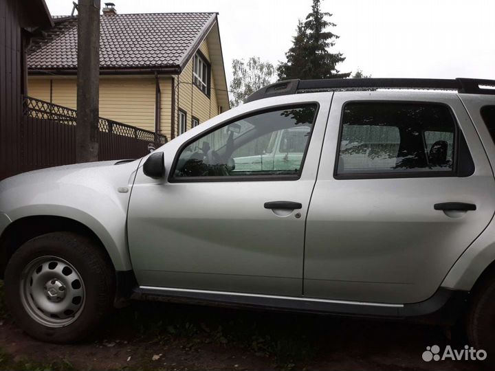 Renault Duster 1.6 МТ, 2015, битый, 80 000 км
