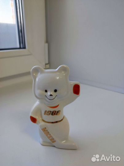 Мишка хоккеист олимпийский,зик, статуэтка