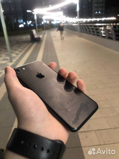 iPhone 7, 32 ГБ