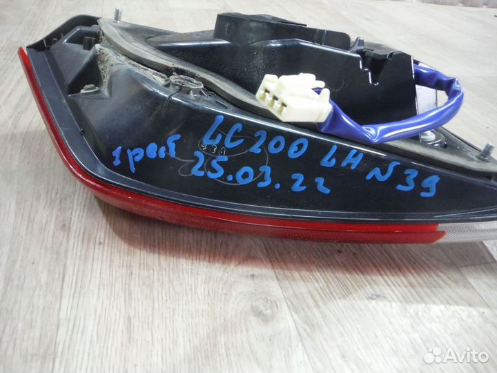 Фонарь левый внутренний №39 Toyota LC 200 2014