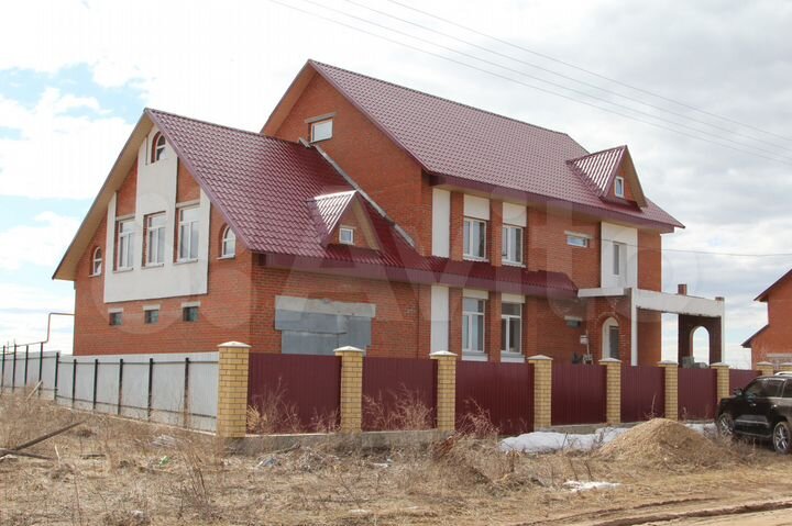 Коттедж 502 м² на участке 16 сот.