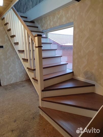 Лестница для офиса