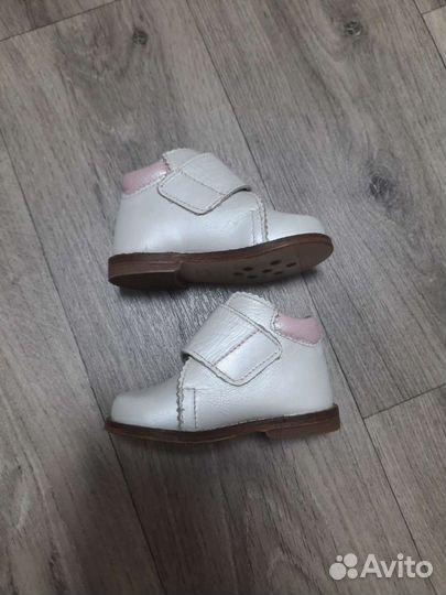 Ботинки Котофей для девочки 20 р