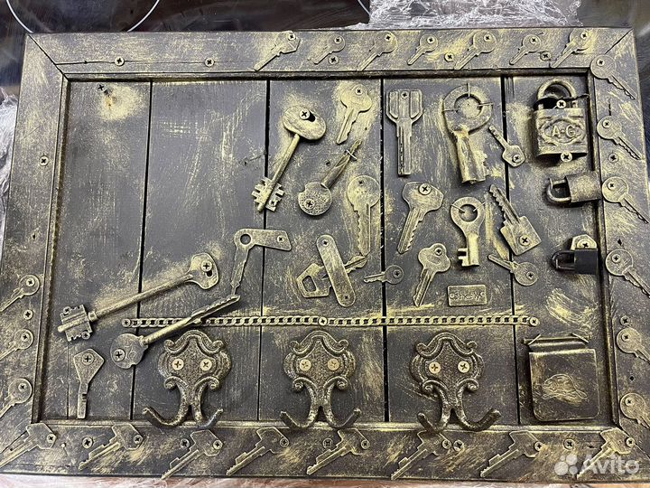 Ключница настенная из дерева