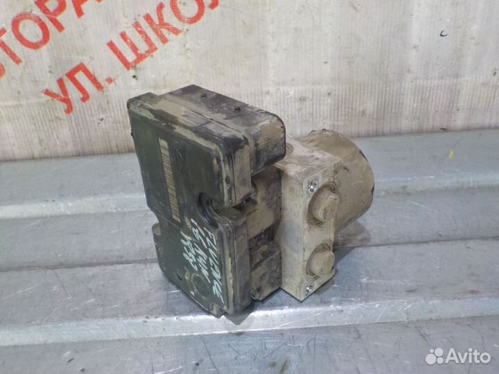 Блок управления абс Рено Меган 3 / Флюенс