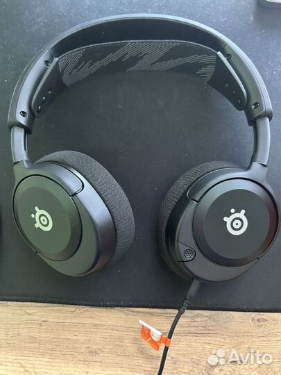 Игровые наушники steelseries arctis nova 1