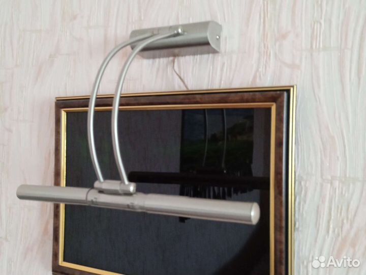 Светильник для картин