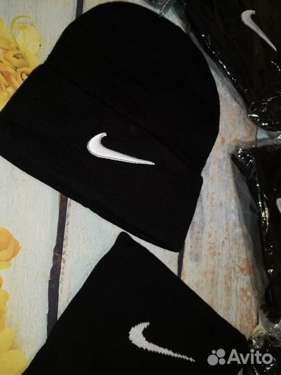 Набор шапка и снуд