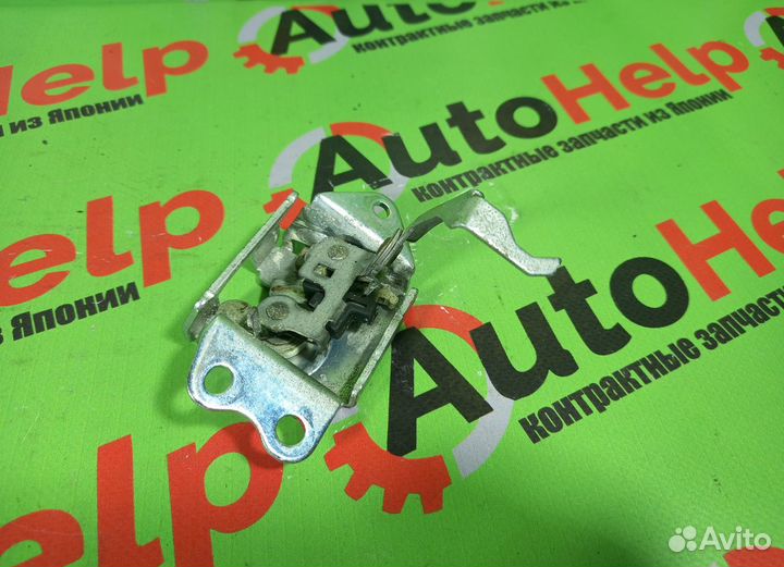 Замок багажника toyota vitz NCP15