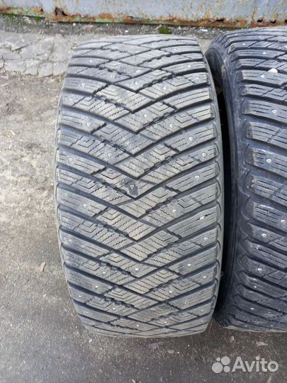 Goodyear UltraGrip Ice Arctic SUV 265/50 R19 110T