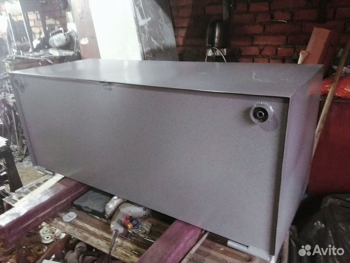 Инструментальный ящик на полуприцеп (125х50х50)