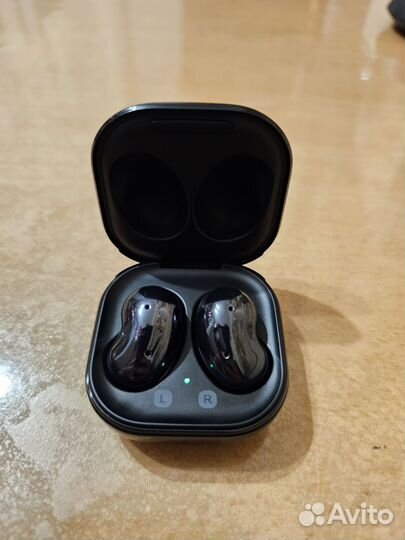 Samsung galaxy buds live