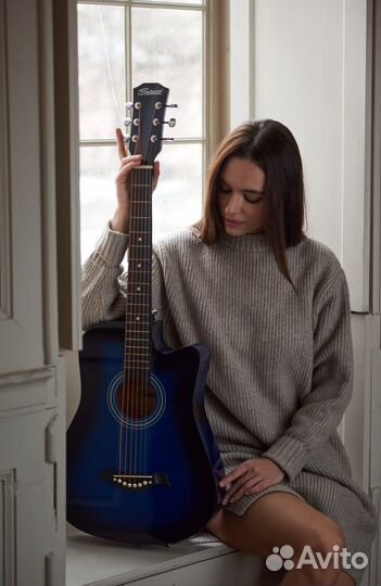 Акустическая гитара