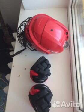 Шлем хоккейный ccm и хокейные краги