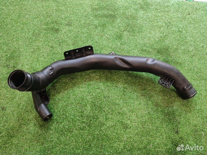 Патрубок системы охлаждения Volkswagen Tiguan