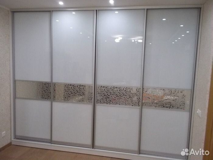 Двери-купе с крашеным стеклом шк-25