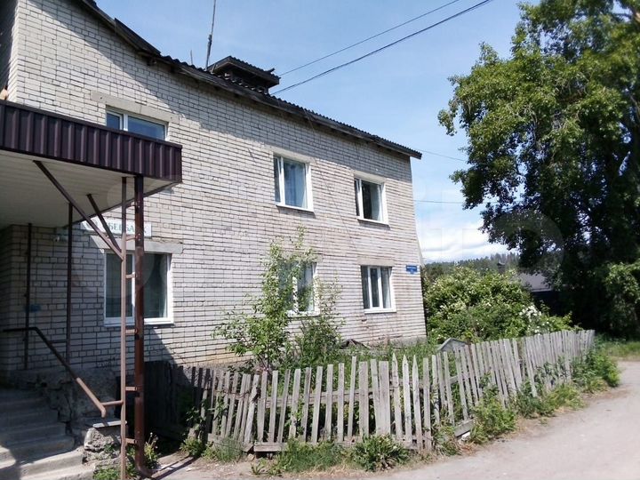 Комната 35 м² в 2-к., 2/2 эт.