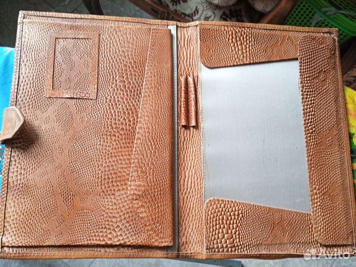 Папка для документов, 1981 год