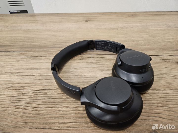 Наушники Anker soundcore q20+