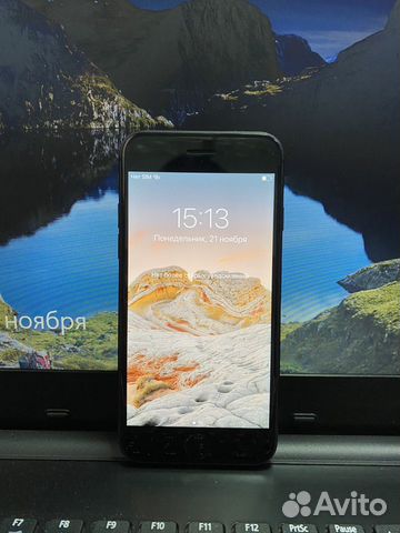 iPhone 8 64gb Black в отличном состоянии