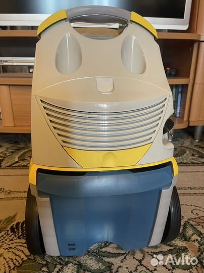 Пылесос с аквафильтром Karcher DS 5500