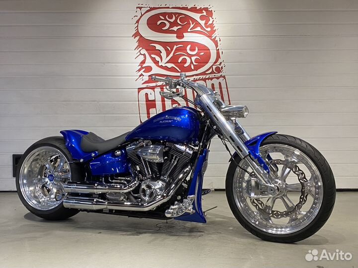 Harley Davidson Breakout, 1577 км, 2014