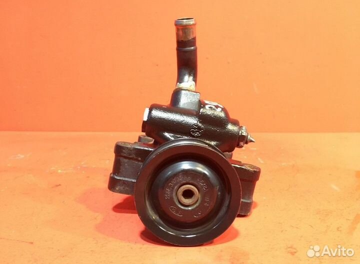 Насос гура для Ford Fusion fyjb, 1.6 (Б/У)