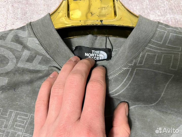 Футболки The North Face