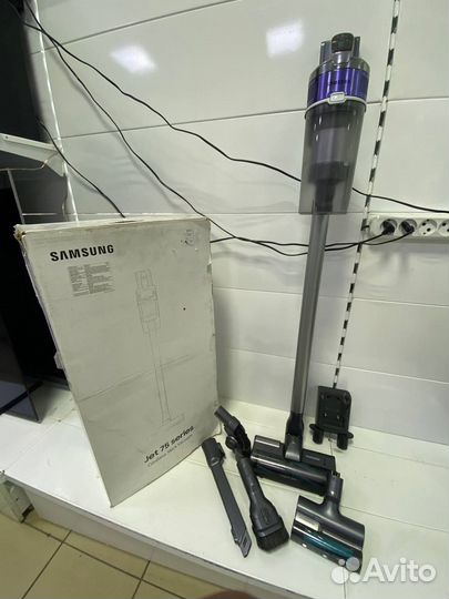 Пылесос ручной Samsung Jet 75 pet VS20T7532T1