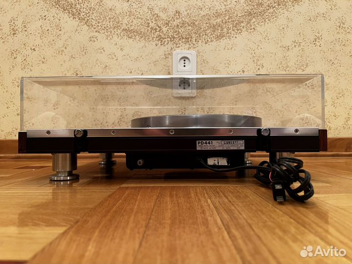 Виниловый проигрыватель luxman PD 441