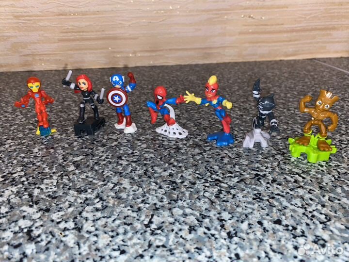 Игрушки из киндер сюрприза Marvel