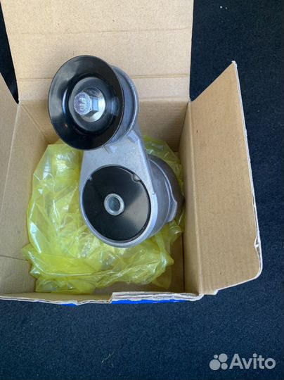 Натяжитель натяжного ролика рио 3