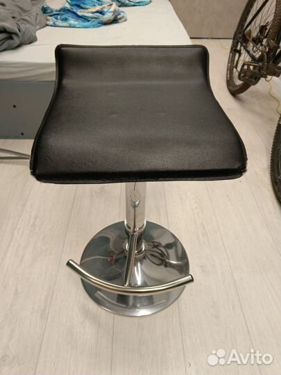 Барный стул