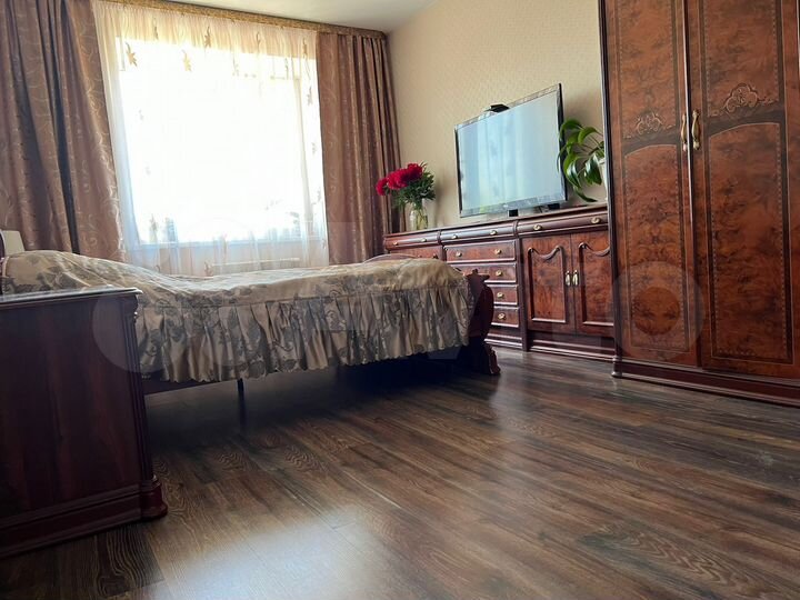 3-к. квартира, 82,4 м², 2/4 эт.